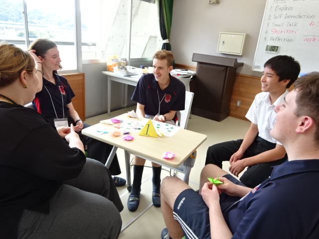 佐伯中学校にて